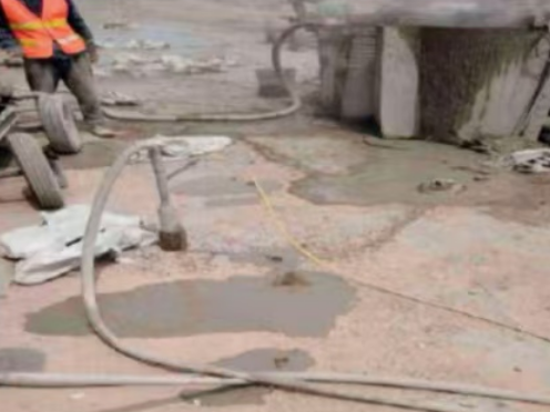 福安水泥混凝土路面板底注浆技术 路面脱空注浆整治方案